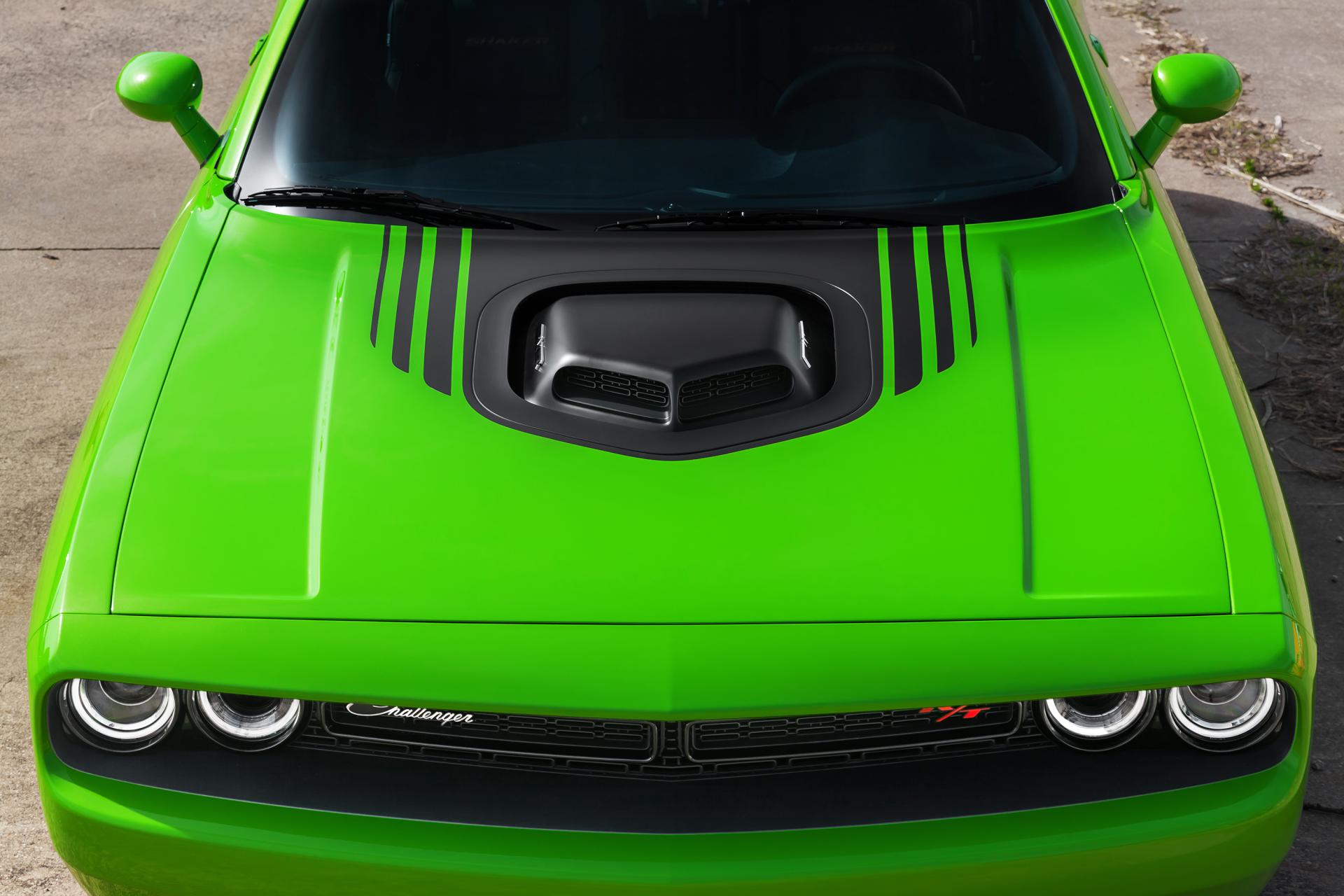 2015-Dodge-Challenger-Coupe-02 Wallpaper